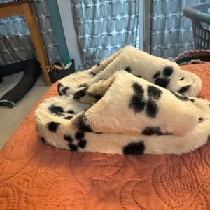 Maeve Black and Cream Plush Slippers